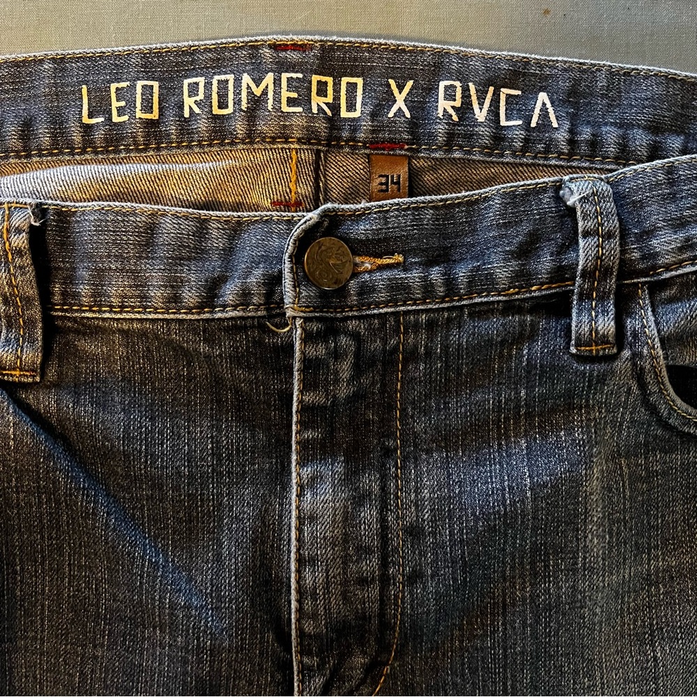 RVCA Blue Boot Cut Jeans with Vintage Appeal